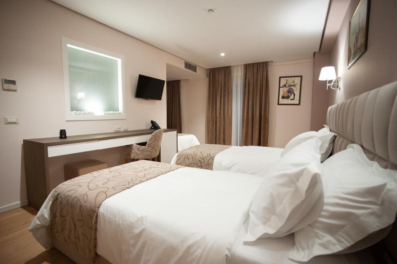 Doanesia Premium Hotel & Spa Tirana Exterior photo