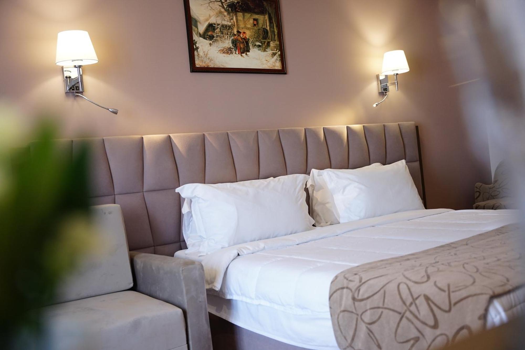 Doanesia Premium Hotel & Spa Tirana Exterior photo