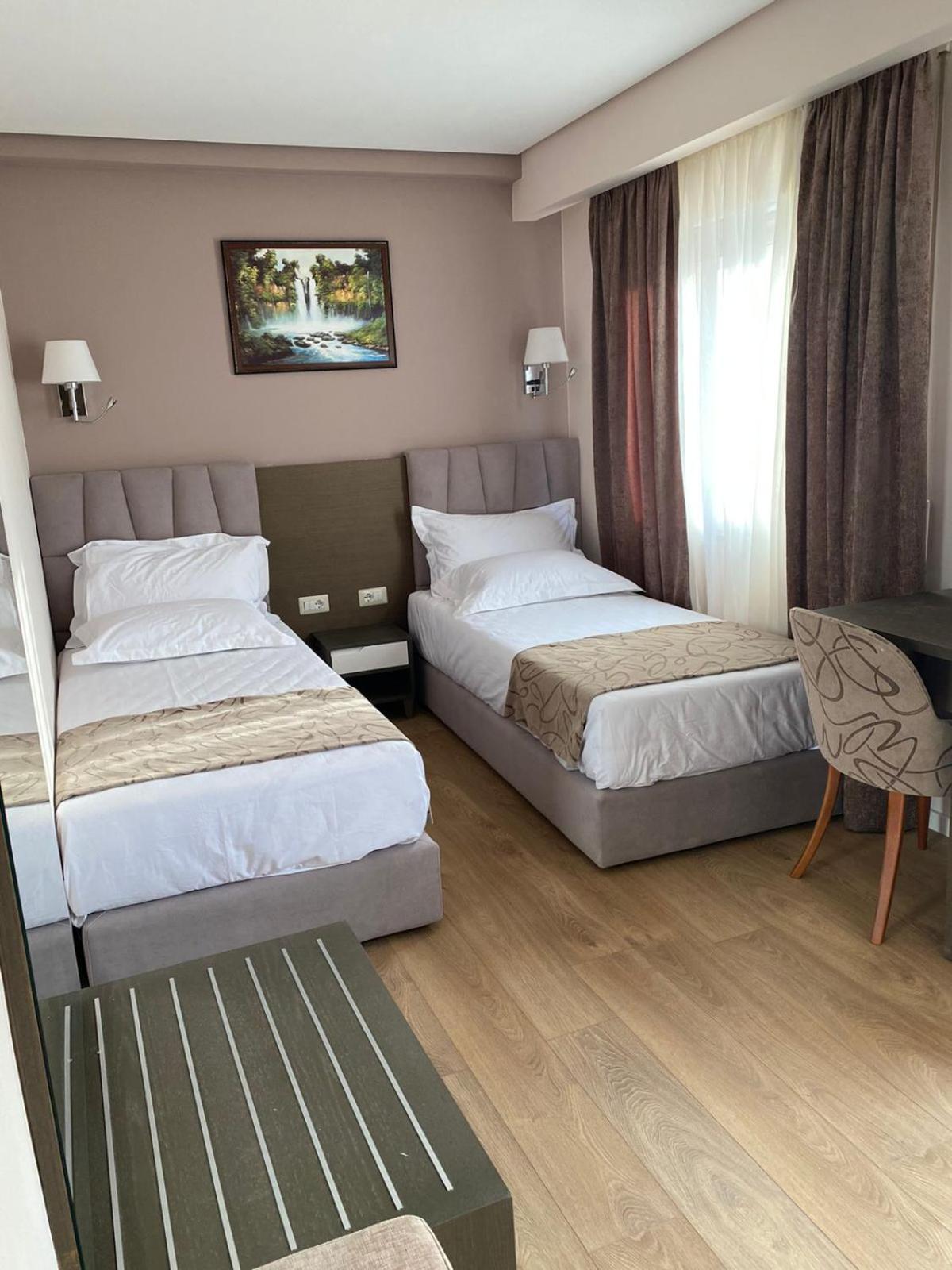 Doanesia Premium Hotel & Spa Tirana Exterior photo