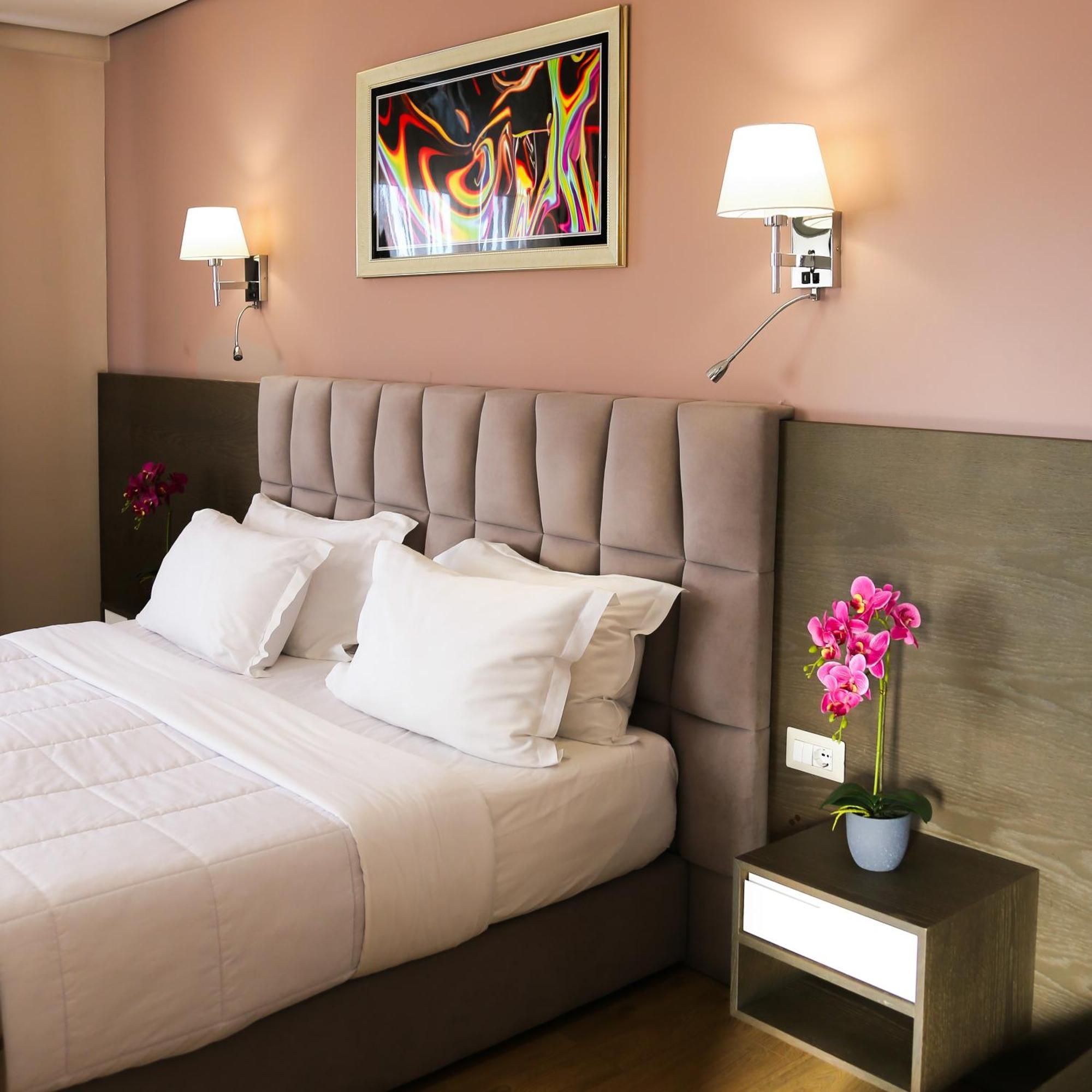 Doanesia Premium Hotel & Spa Tirana Exterior photo